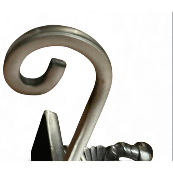 NICE KITTY silver heavy cast metal stocking holder/hanger - Picture 4 of 6